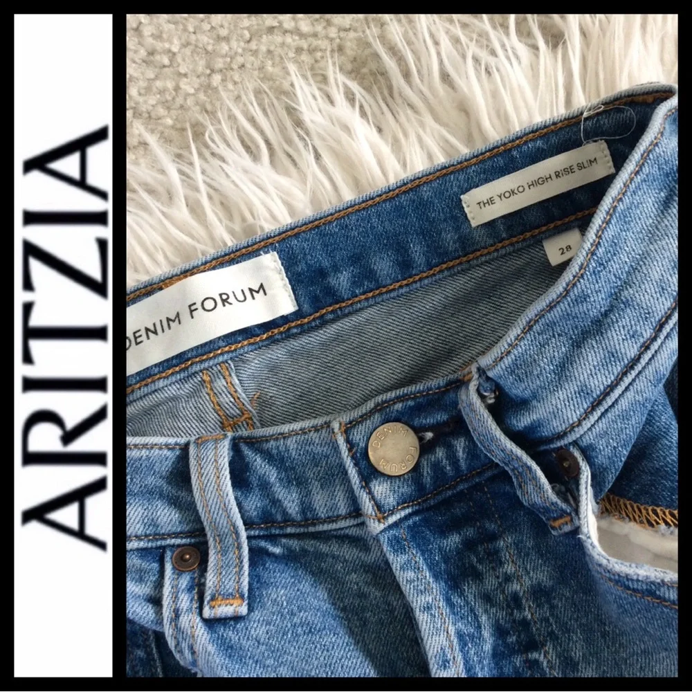 Aritzia Denim Forum Yoko High Rise Slim Jean